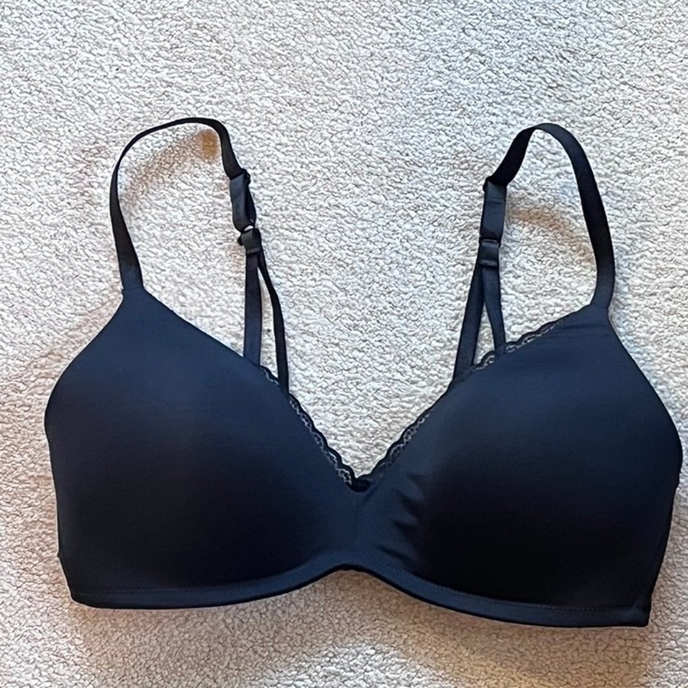 Aerie Black Wireless Lace Edge Convertible Bra 36C